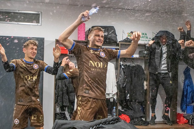 英超第36輪切爾西0-1阿森納  若日尼奧送大禮史密斯羅破門.